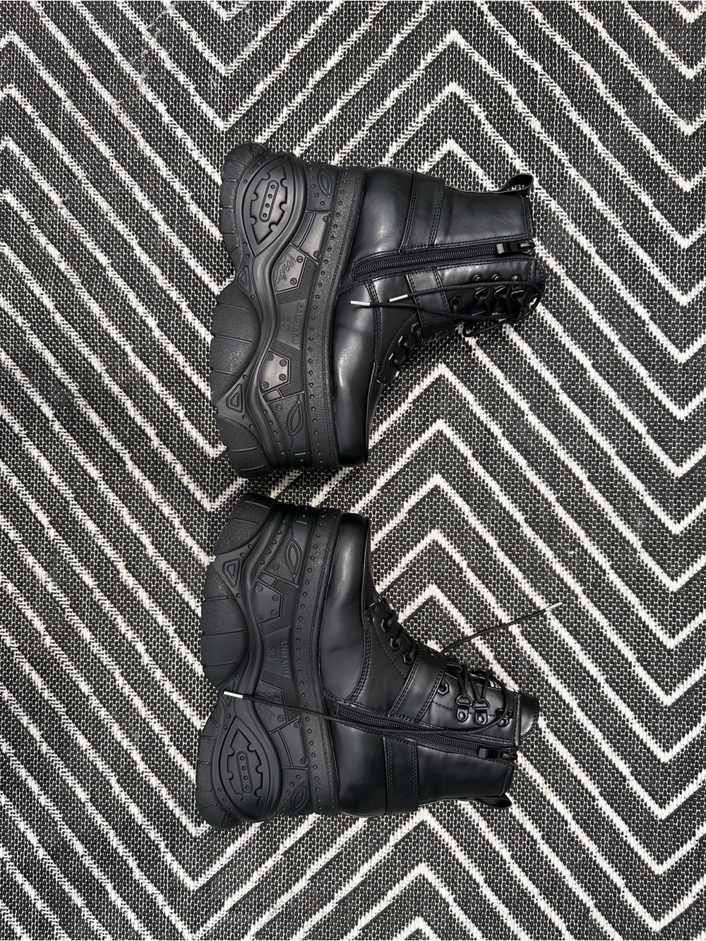 Japanese Black Platform Boots - Picture 6 of 11
